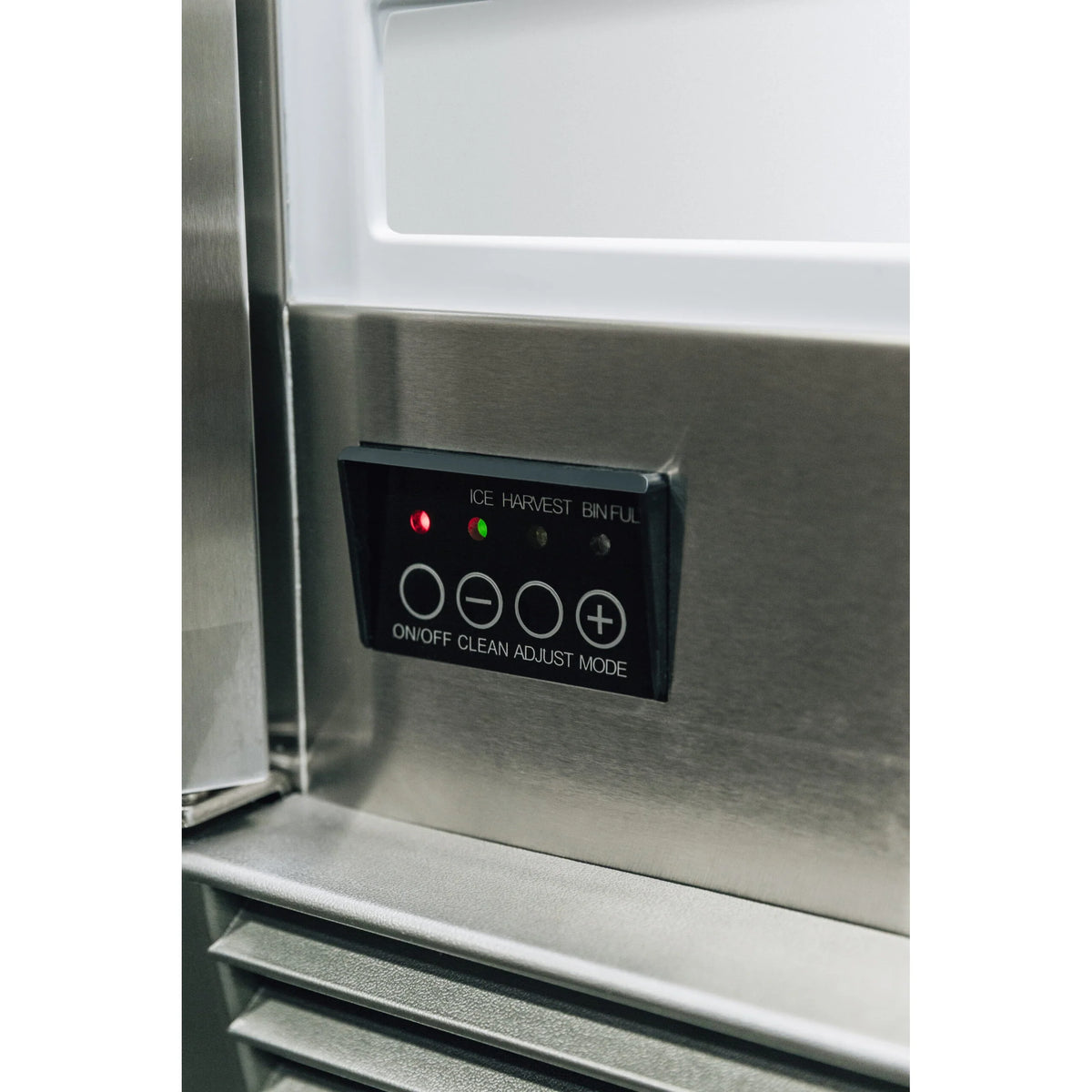 Summerset 15" 50 Lb. Outdoor Rated Cube Ice Maker control panel