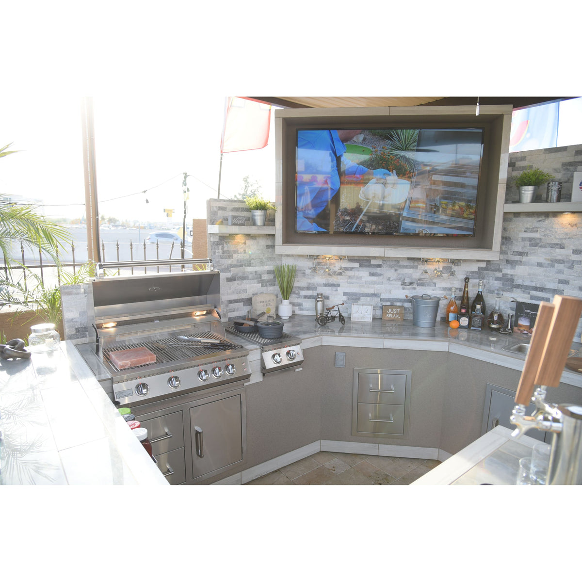 Kokomo double drawer in an outdoor kitchen