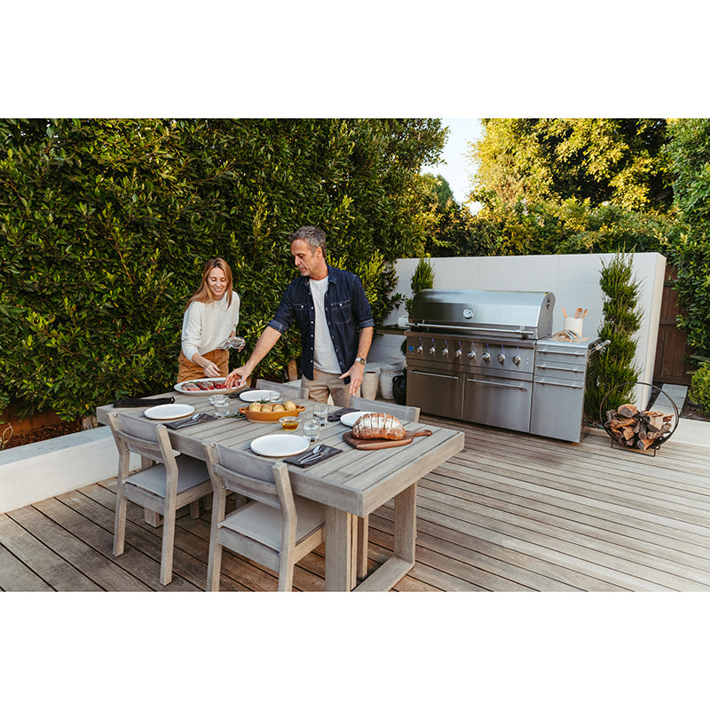 American-Made-Grills-Encore-54-Freestanding-Lifestyle-Couple