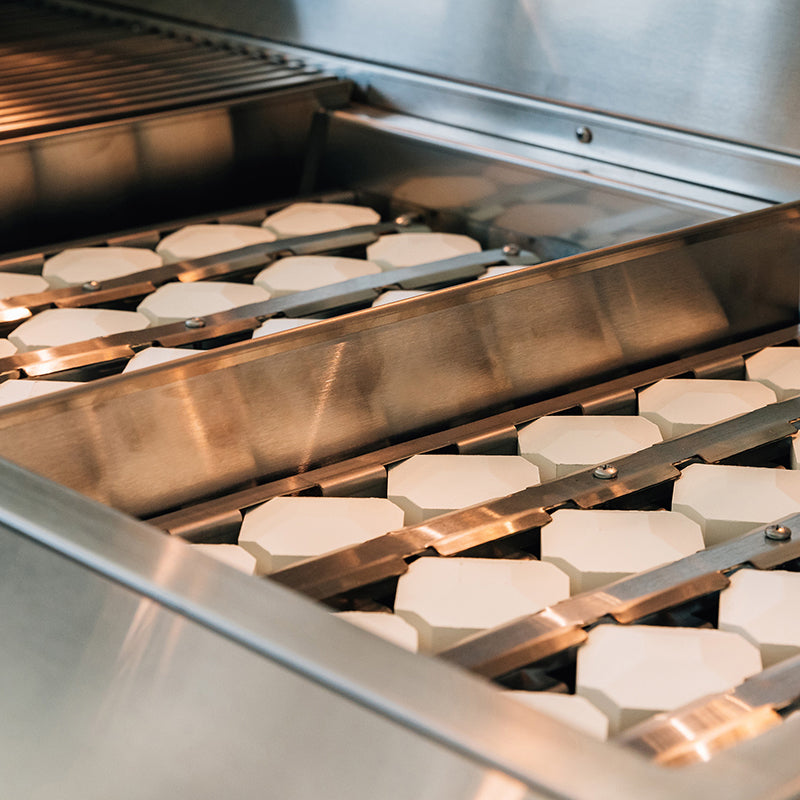 American-Made-Grills-Estate-30-Heat-Zone-Separators-and-Briquettes