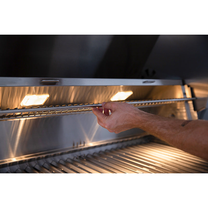 American-Made-Grills-Muscle-36-warming-rack-interior-lights