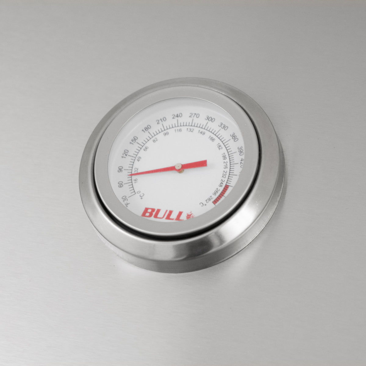 Bison Premium 30 Charcoal Grill Features 8