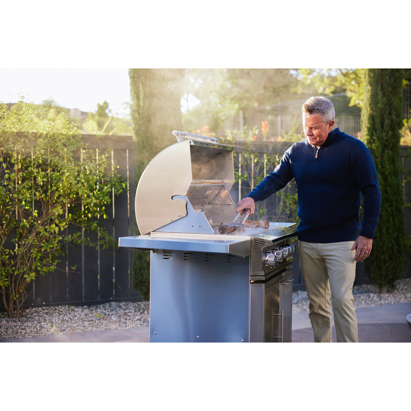 Blaze LTE PRO 32 Gas Grill Lifestyle 6