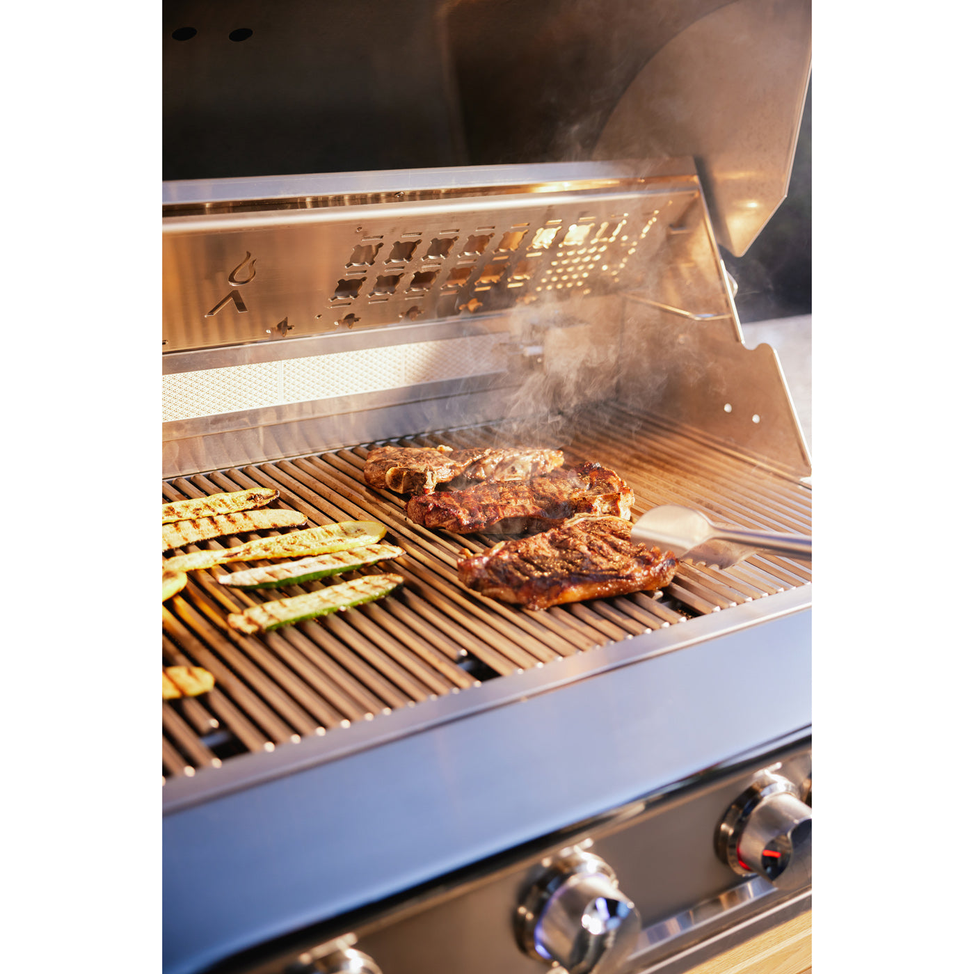 Blaze LTE PRO 40 Gas Grill Lifestyle 2