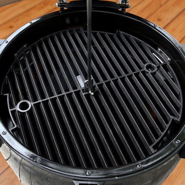 Broil King Keg 5000 Kamado Charcoal Grill grate overhead