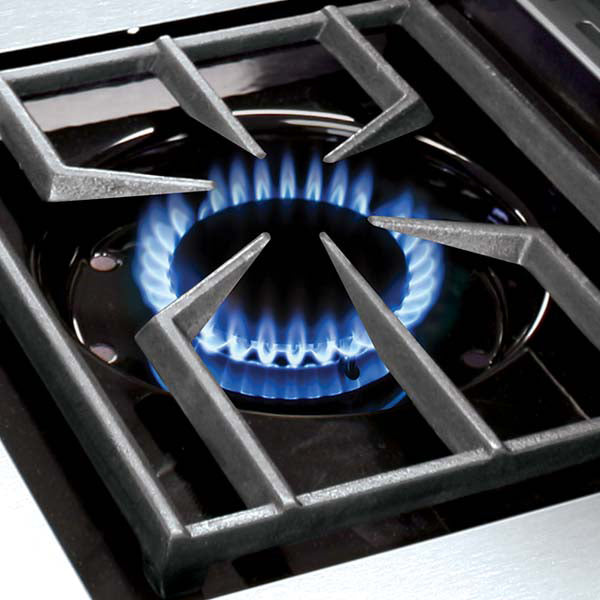 Broil King flame with grate
