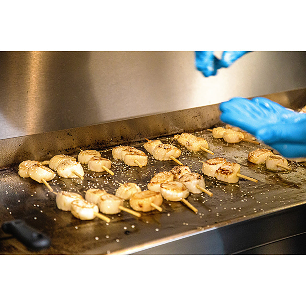 Le Griddle Lifestyle cooking shrimp