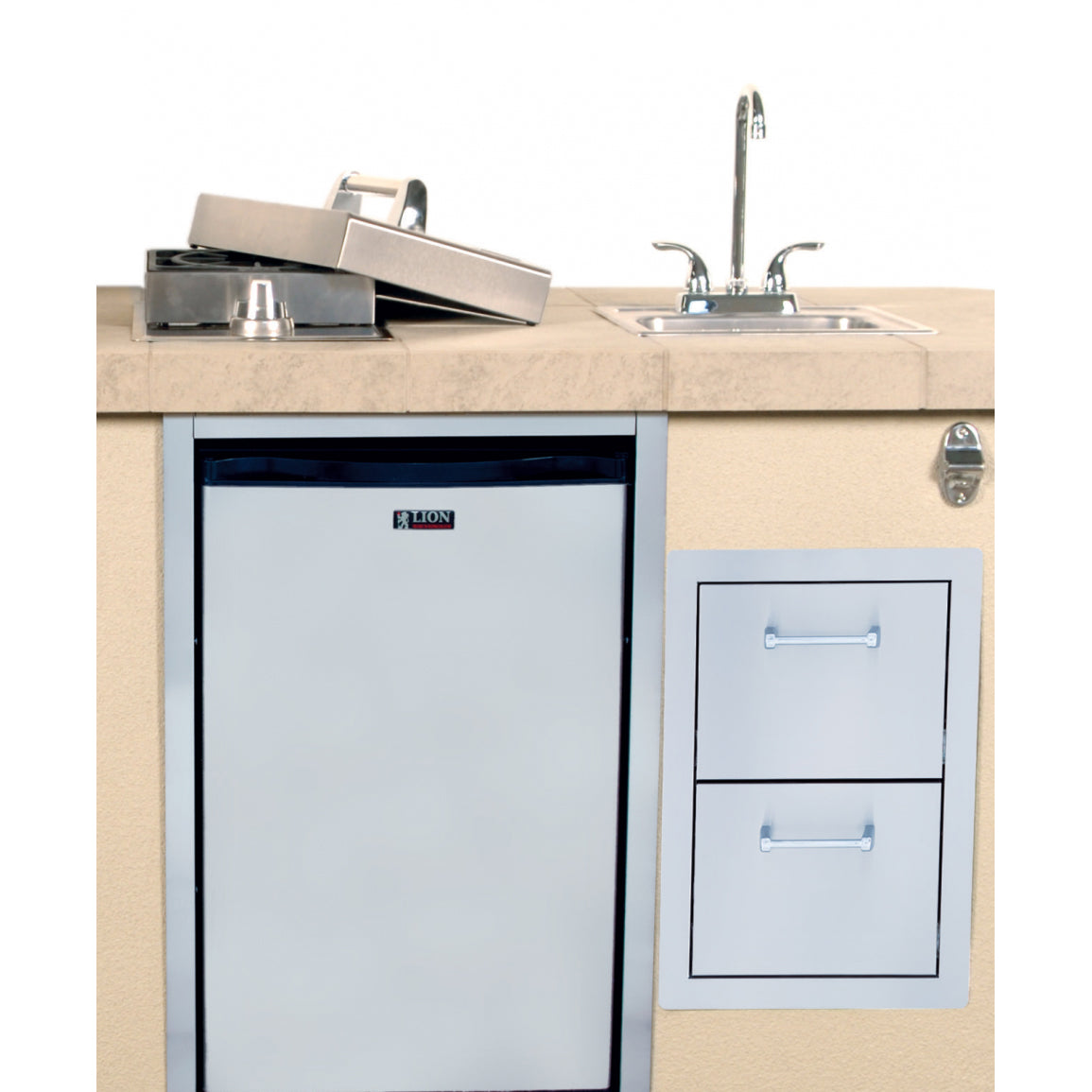 Lion Premium Grills Resort Q BBQ Island3