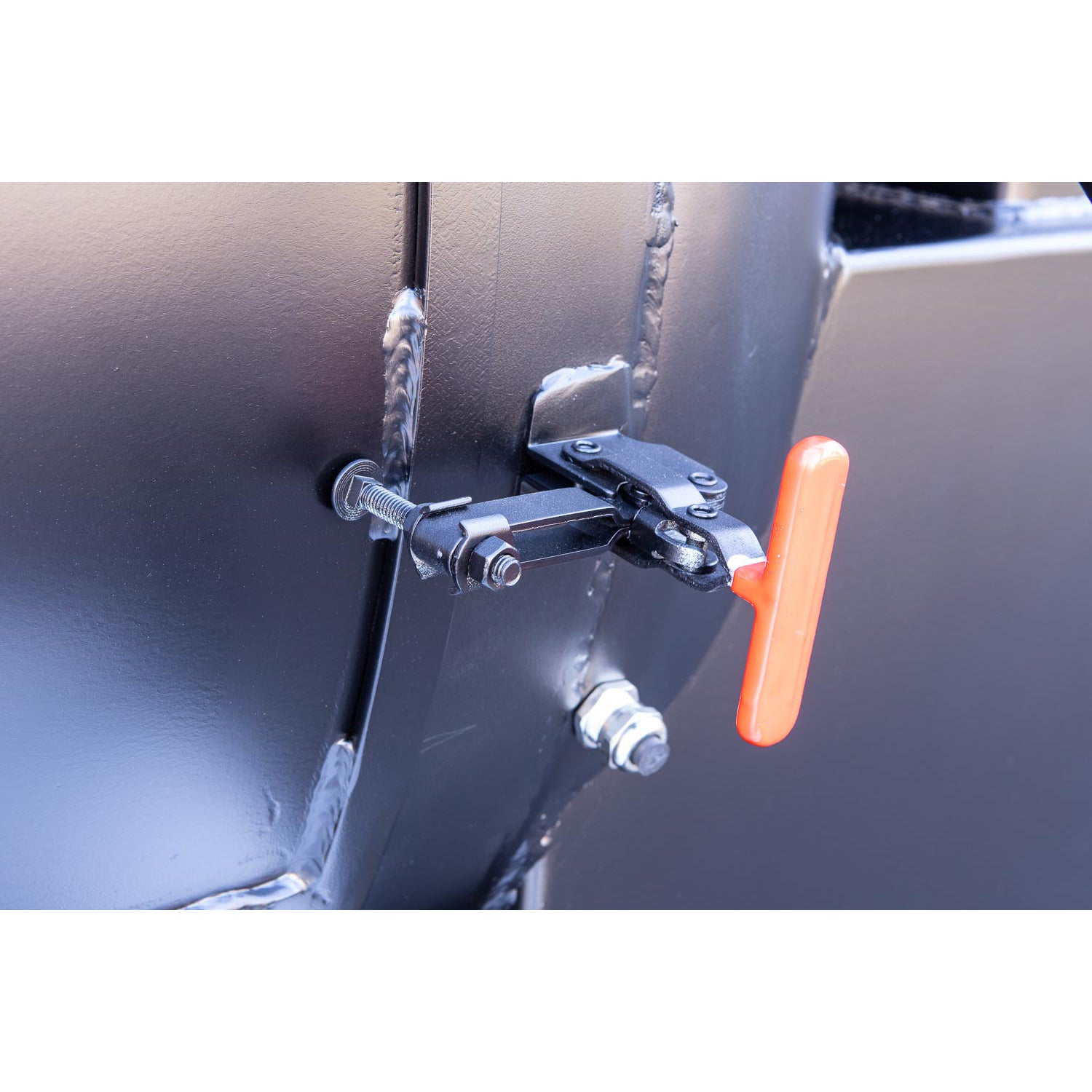 Meadow Creek TS1000 BBQ Trailer 14 Latch