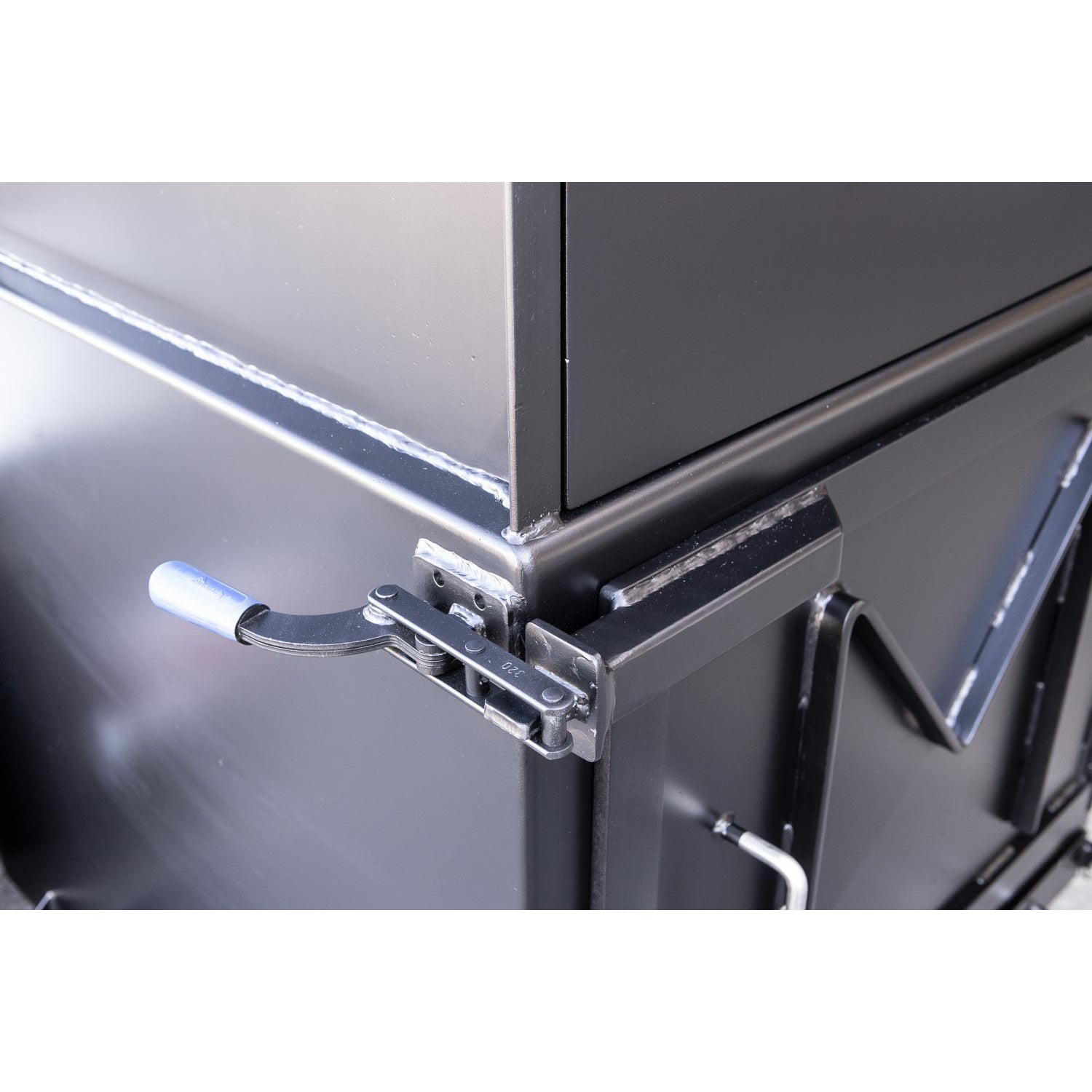 Meadow Creek TS1000 BBQ Trailer 33 Firebox Latch