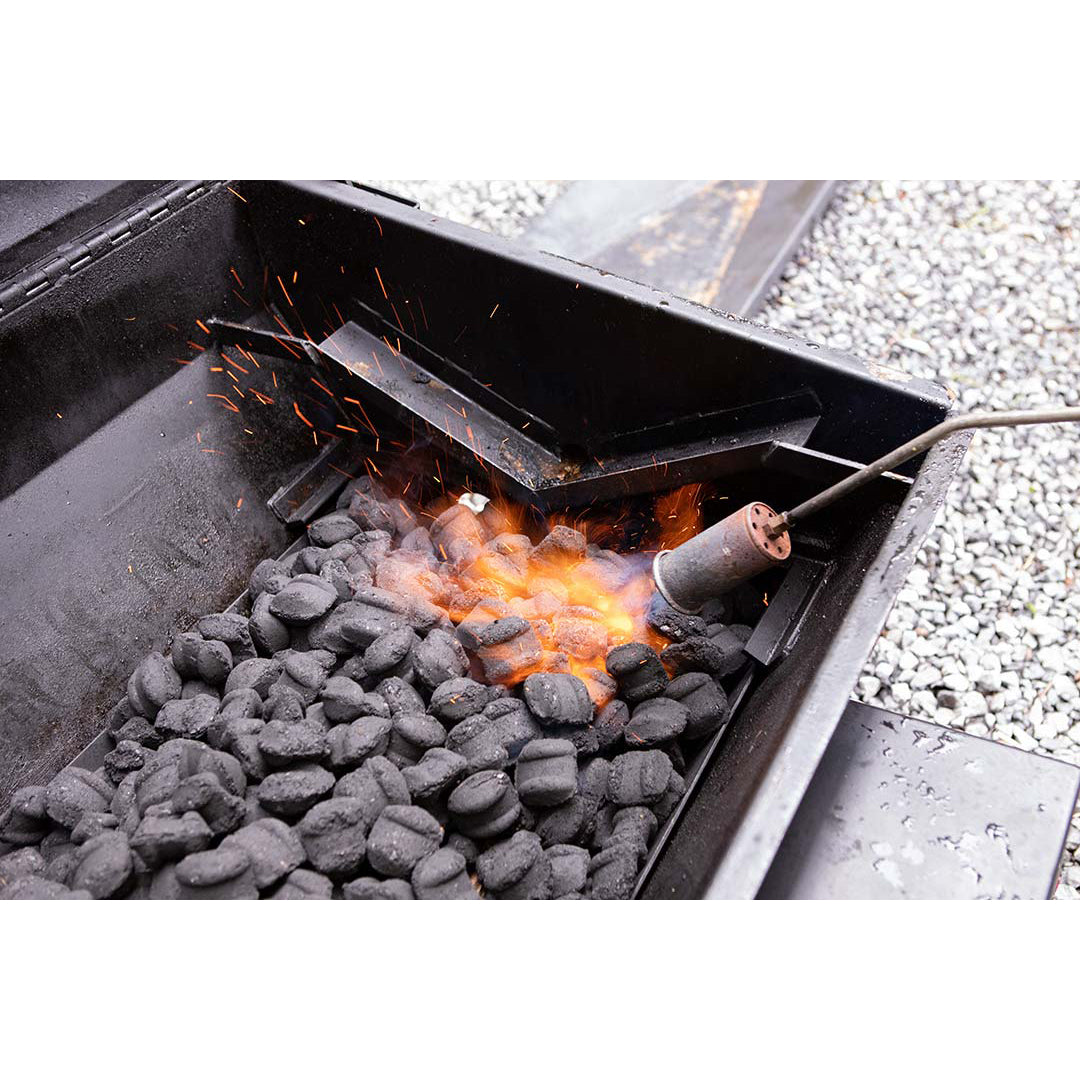 PR60T Pig Roaster 04 Torch