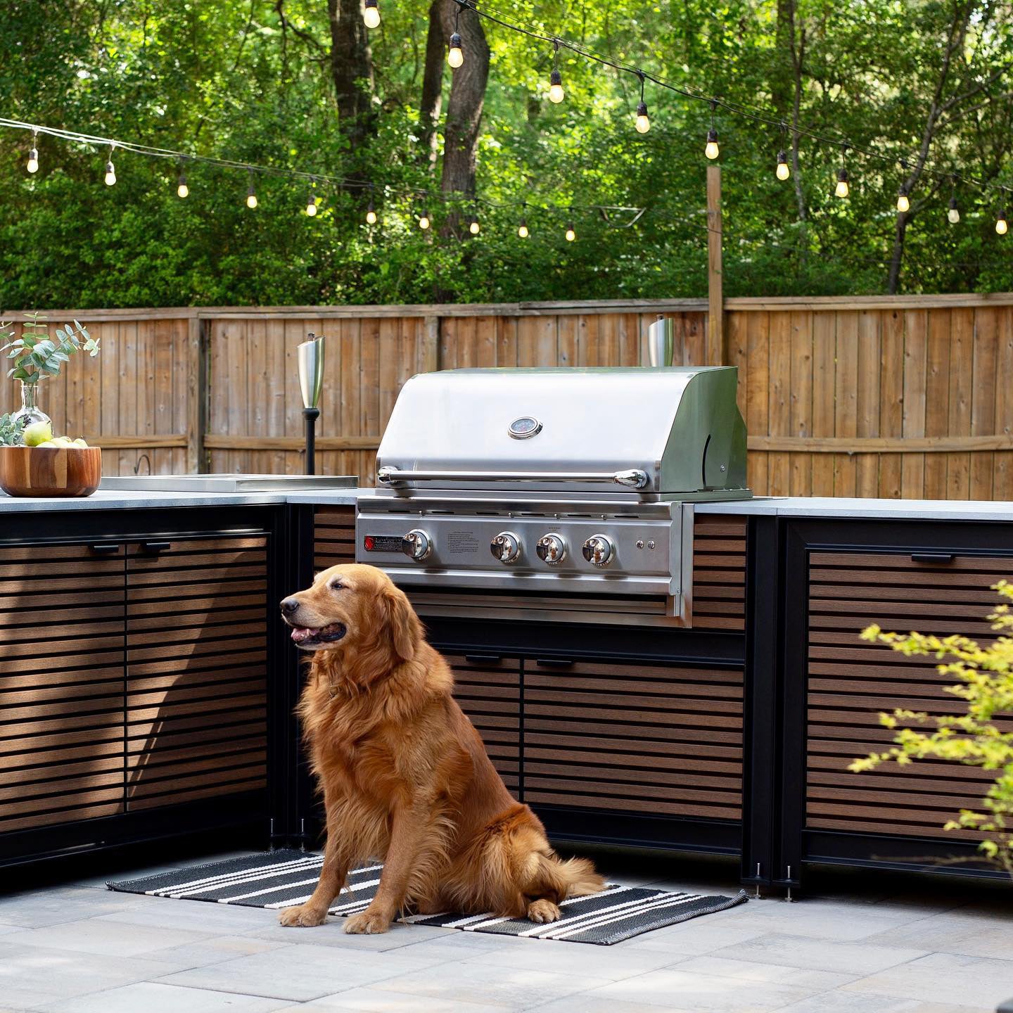 RCS Cutlass Pro 30 in Built In Gas Grill lifestyle2