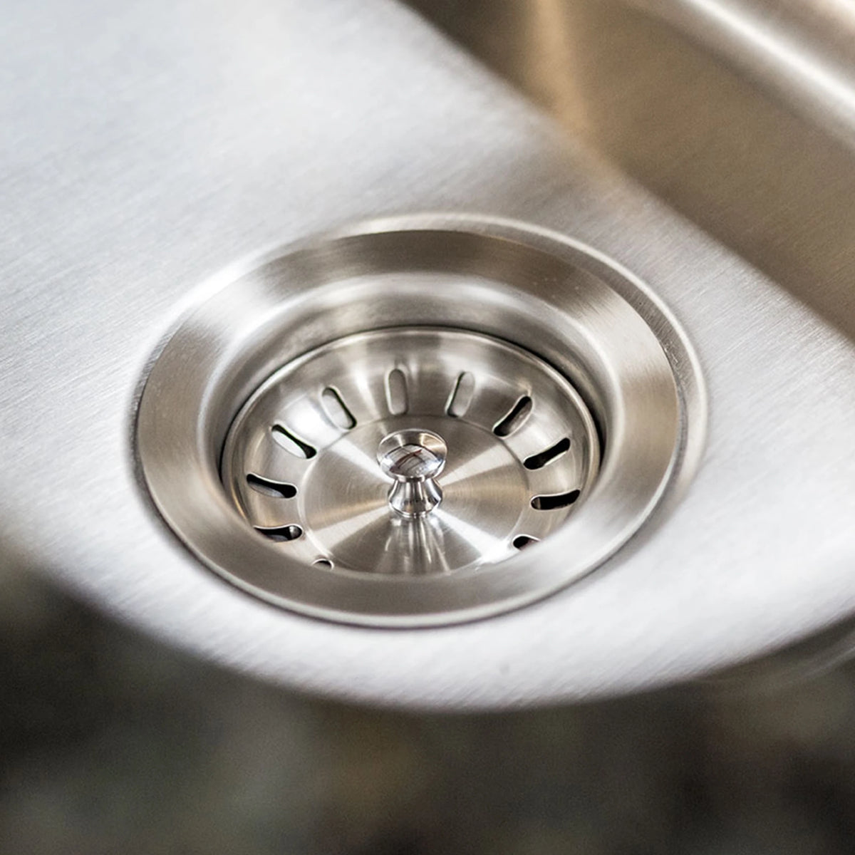 Summerset 19" x 15" Undermount Sink, drain detail