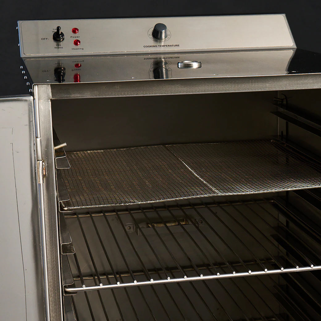 SmokinTex 1500-CXLD inside grates