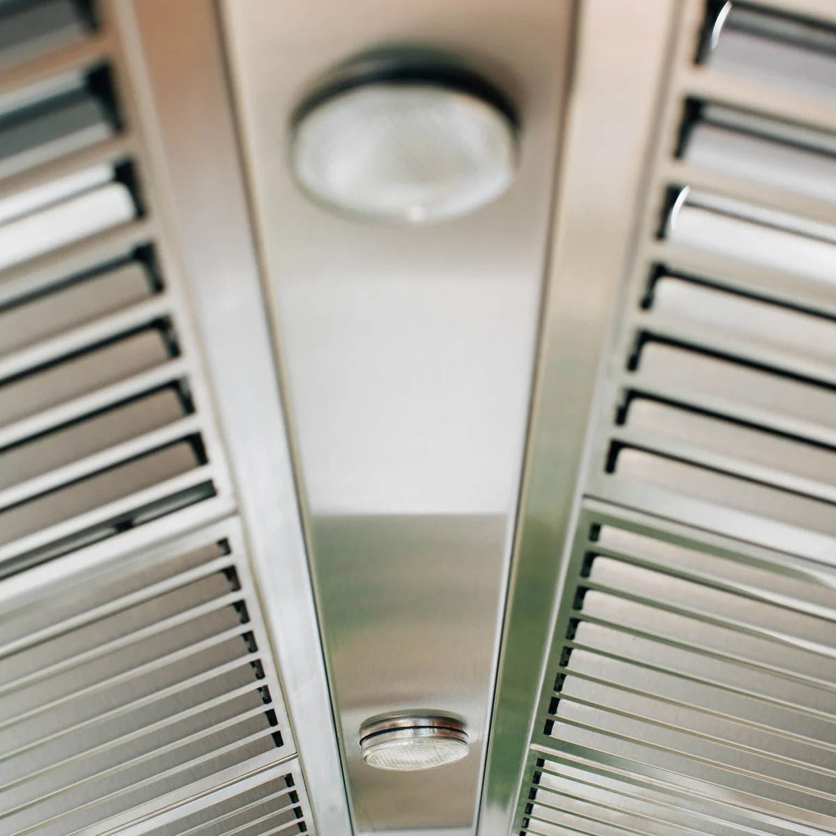 Summerset 36-Inch Outdoor Rated Vent Hood with 1000 CFM Motor and Mounting Bracket7