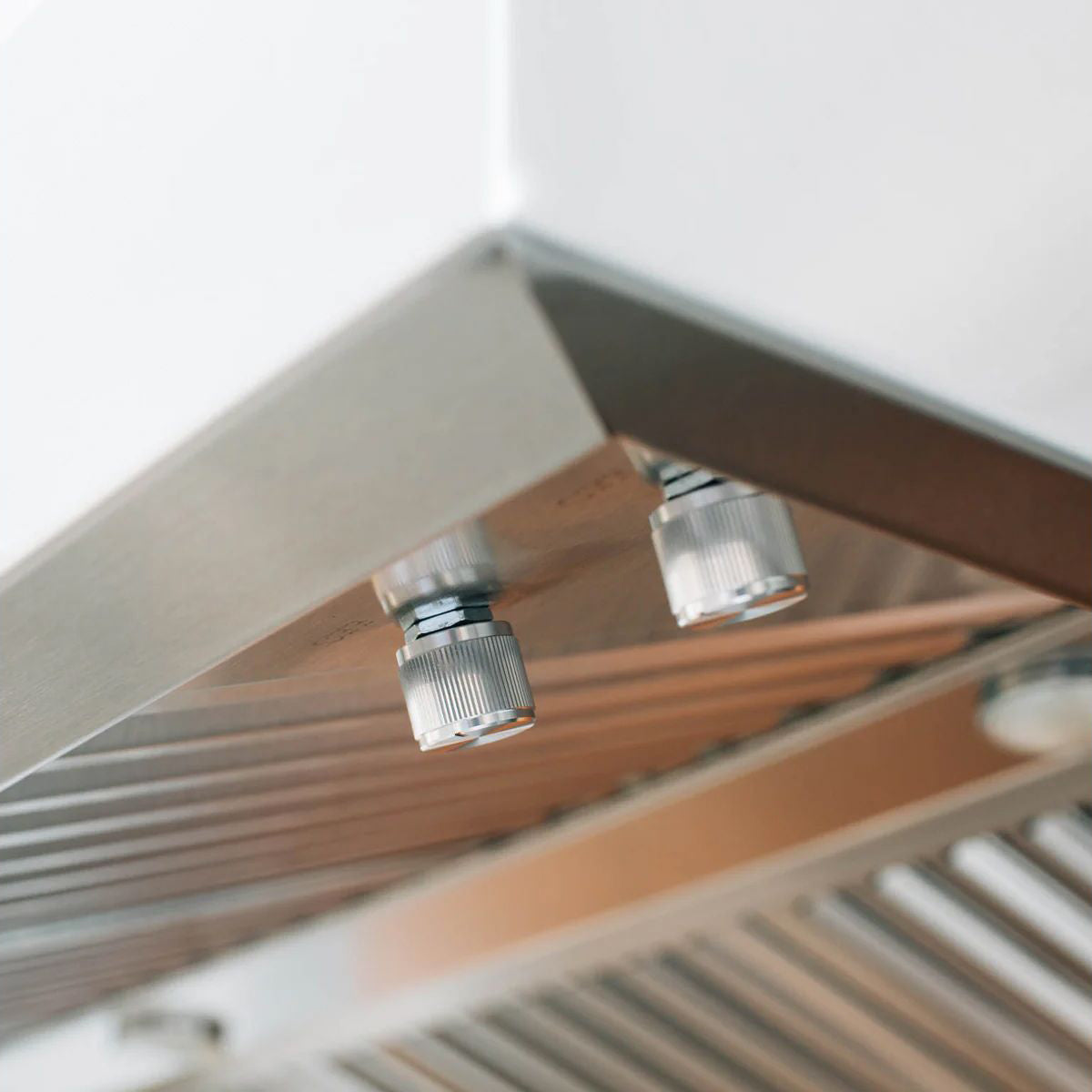 Summerset 36-Inch Outdoor Rated Vent Hood with 1000 CFM Motor and Mounting Bracket8