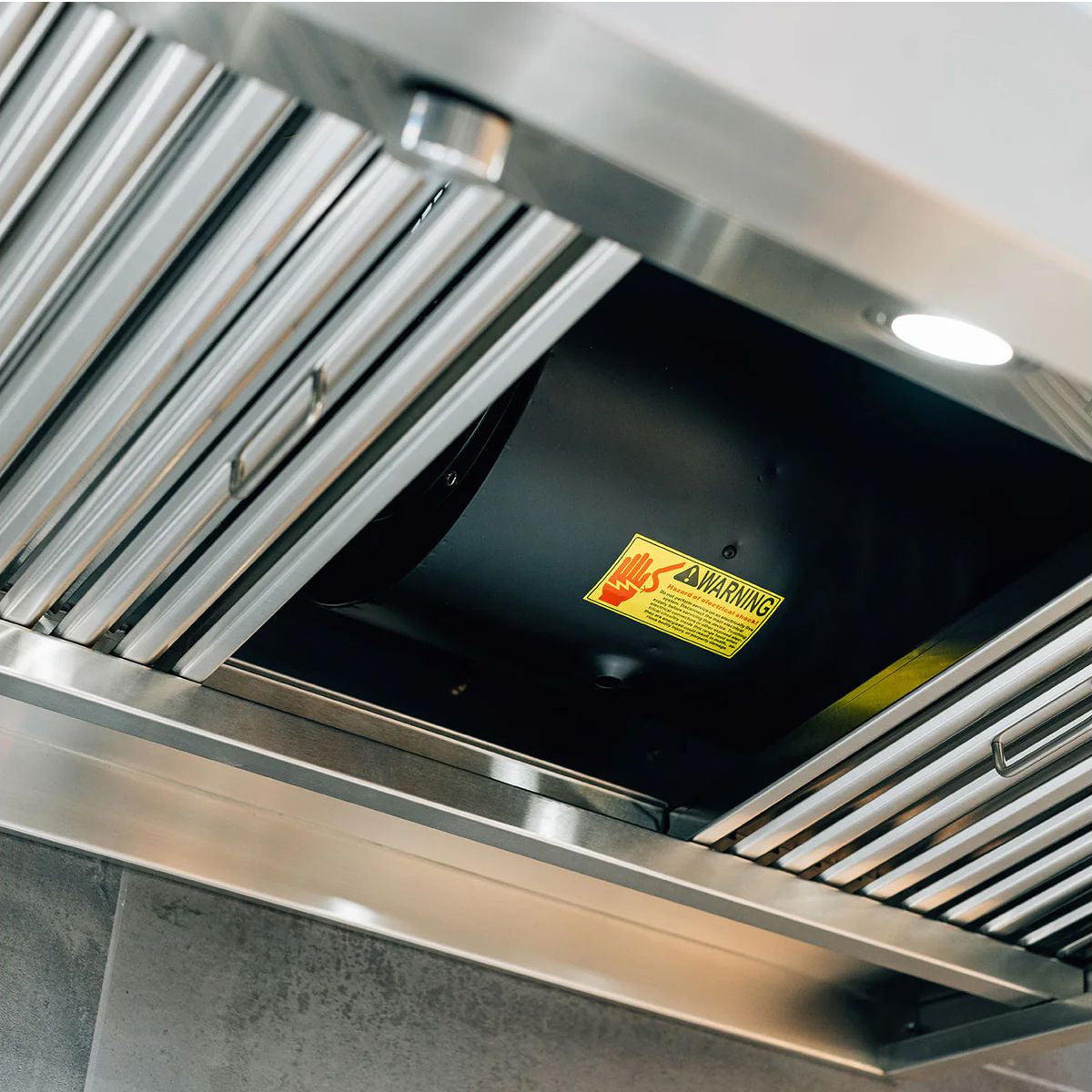 Summerset 36-Inch Outdoor Rated Vent Hood with 1000 CFM Motor and Mounting Bracket9