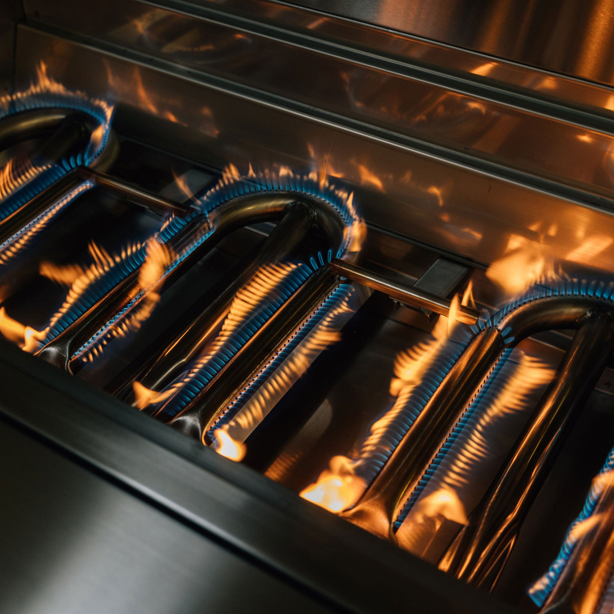 American Made Grills Atlas gas grill – U-tube burners lit