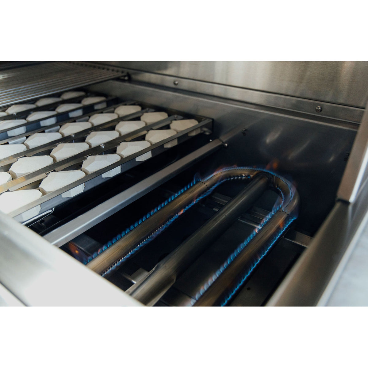 American Made Grills Atlas gas grill – easy-clean briquette trays