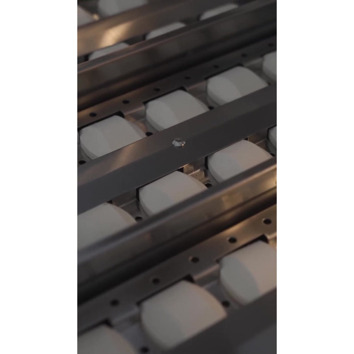 Kokomo PRO ceramic briquettes over the burners