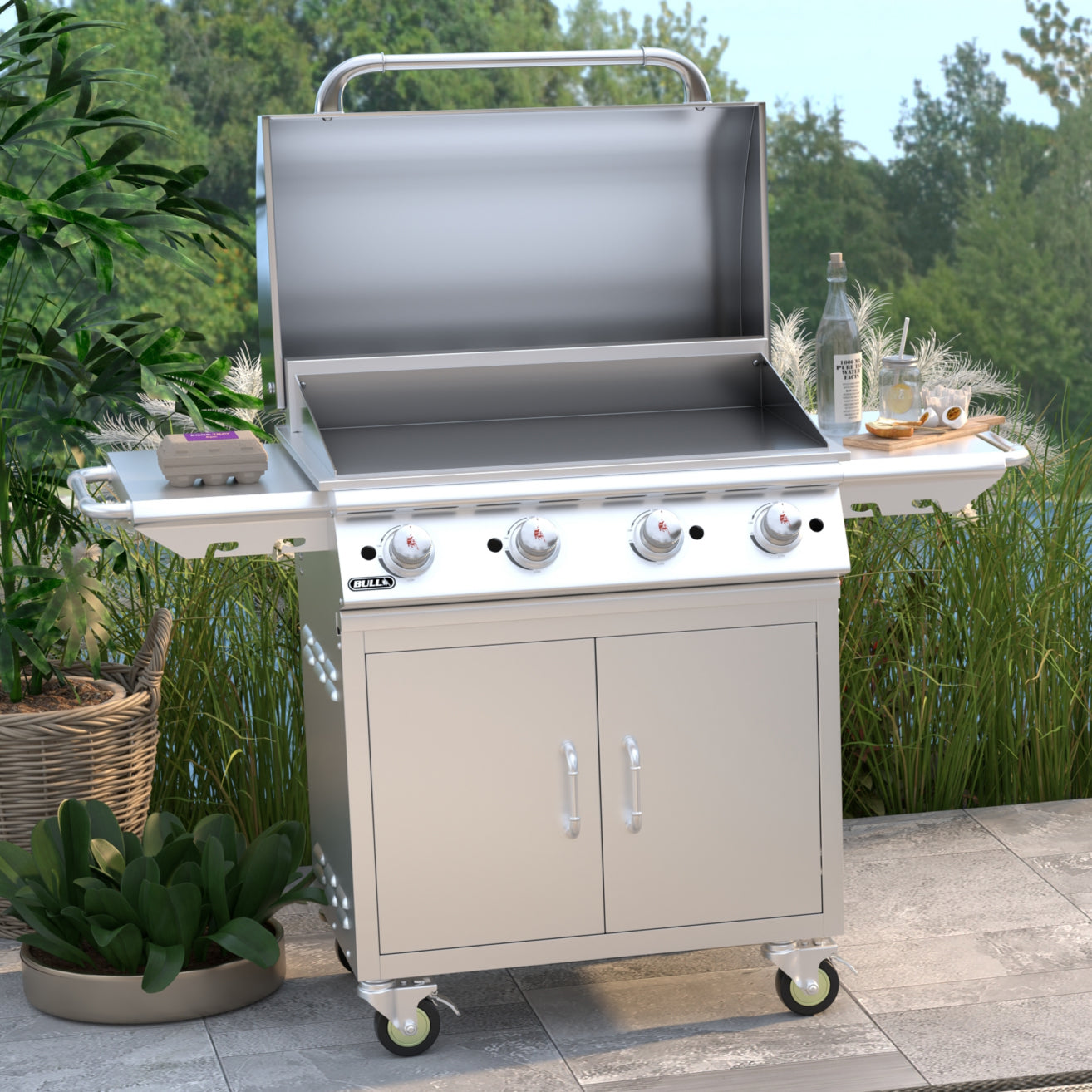 Bull 30" Griddle Cart Lifestyle