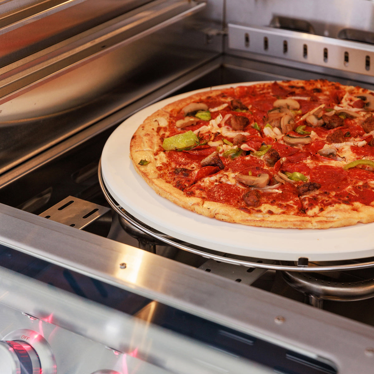 Blaze 26" outdoor oven interior, view 4