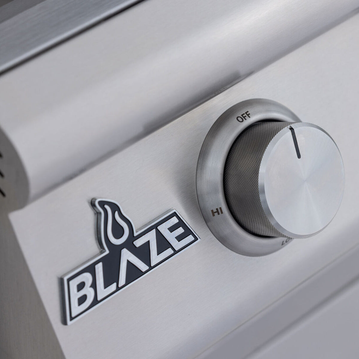Blaze BCM 32" cooking surface with 9 mm searing rods