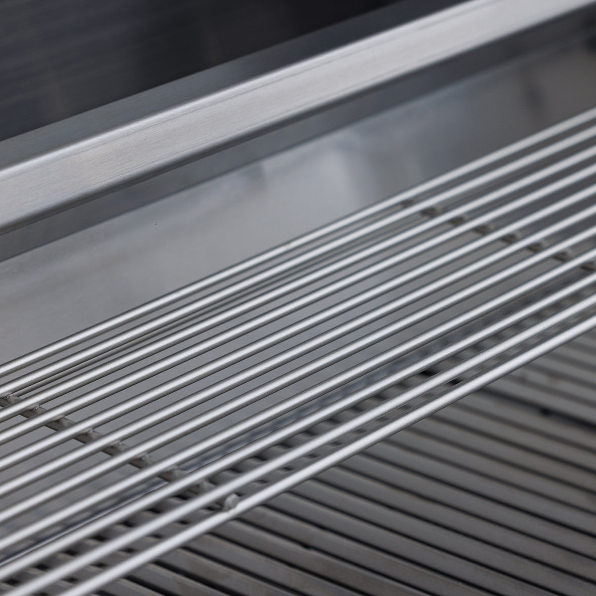 Blaze BCM grill and cart detail 2