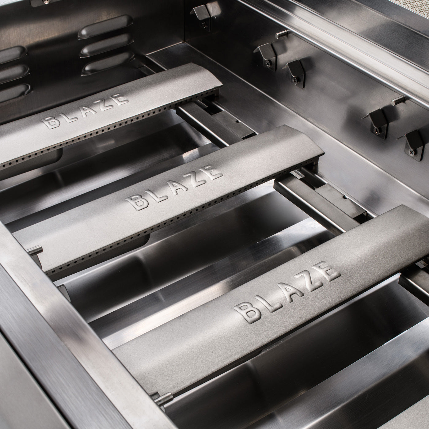 Blaze LTE Gas Grill Features 16