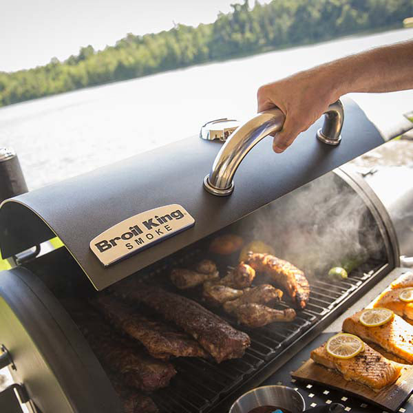Broil King Regal 400 Charcoal Grill Cooking Food