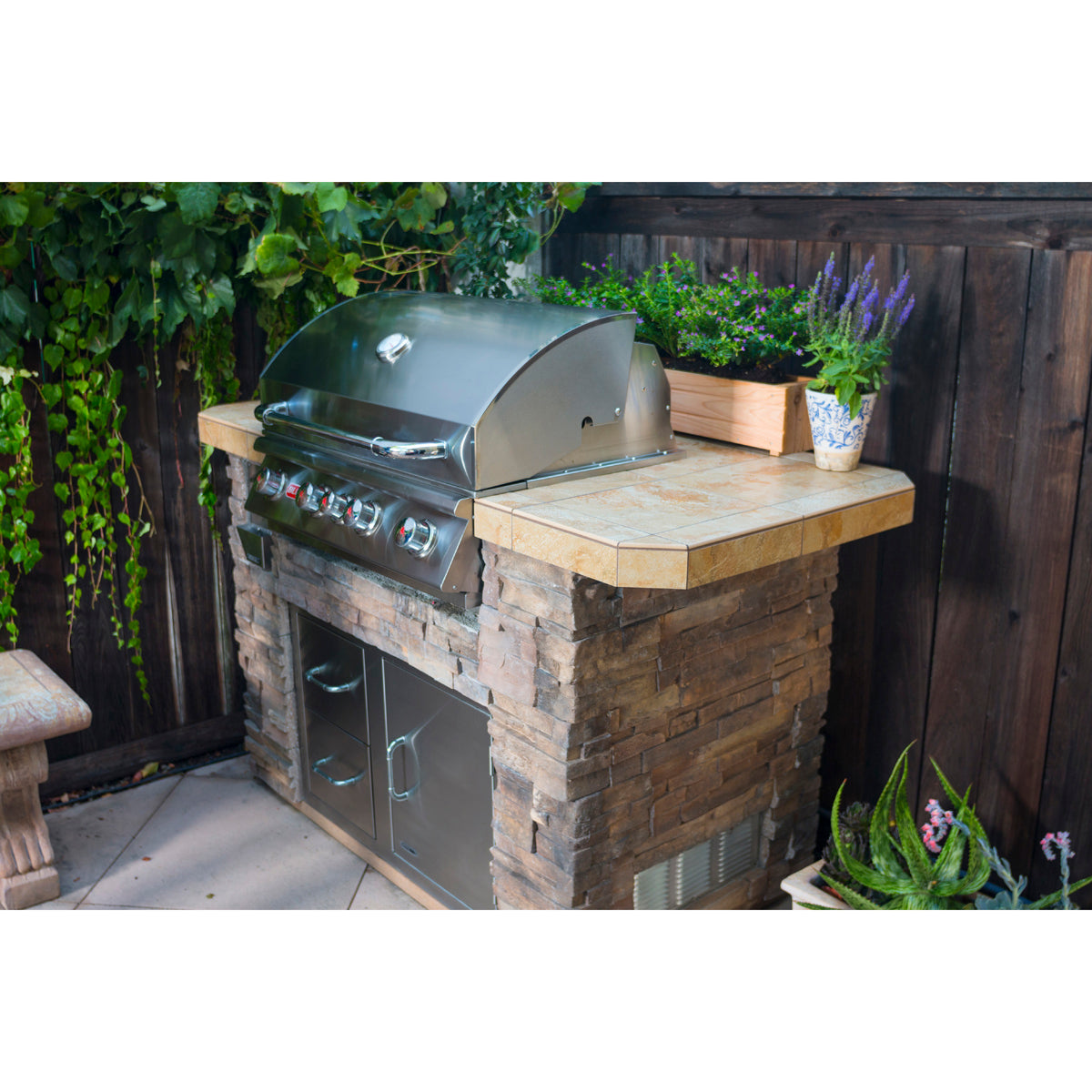 Bull Angus 30 4 Burner Built In Gas Grill Lifestyle 3