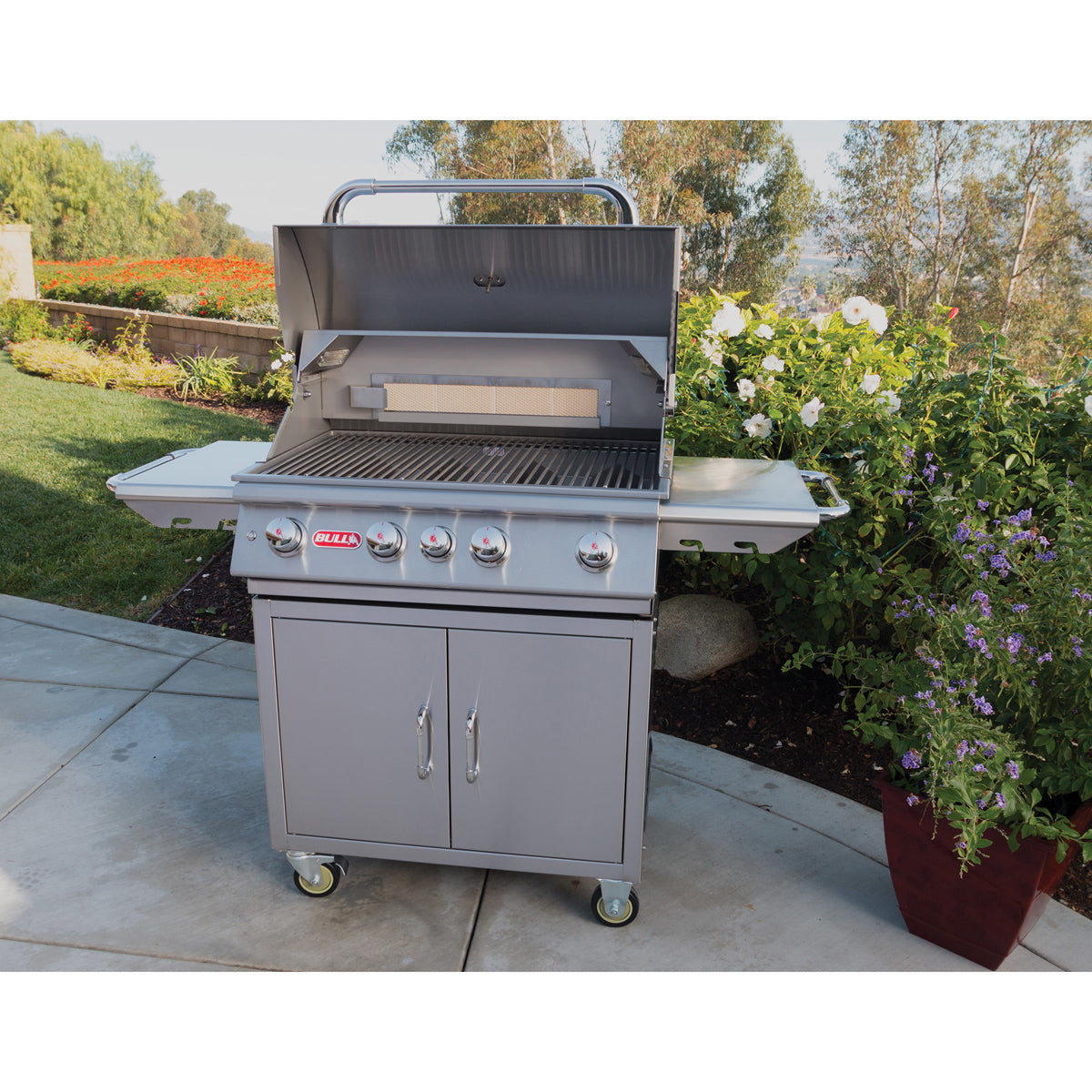 Bull Angus 30 4 Burner Free Standing Gas Grill Lifestyle 5