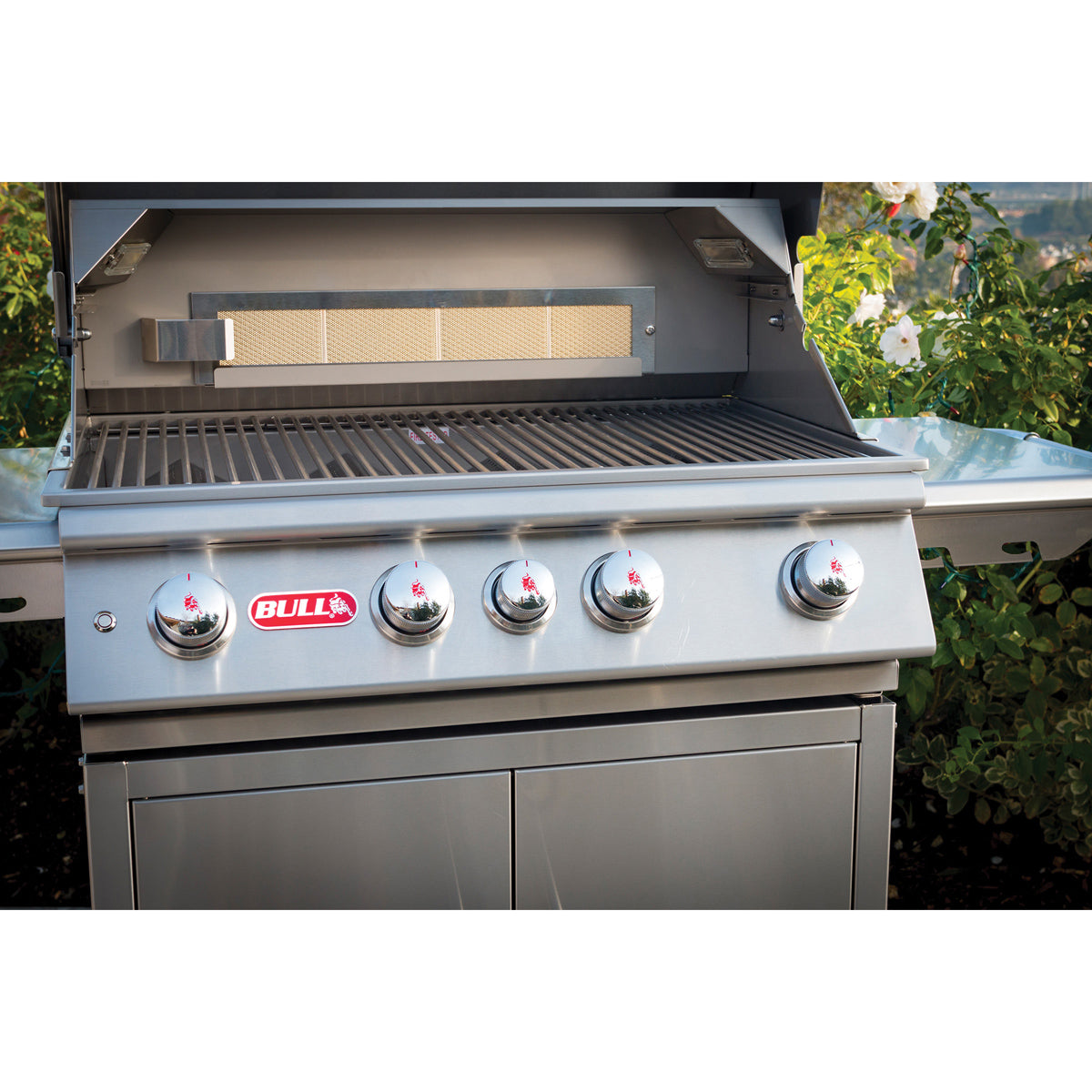 Bull Angus 30 4 Burner Free Standing Gas Grill Lifestyle 7