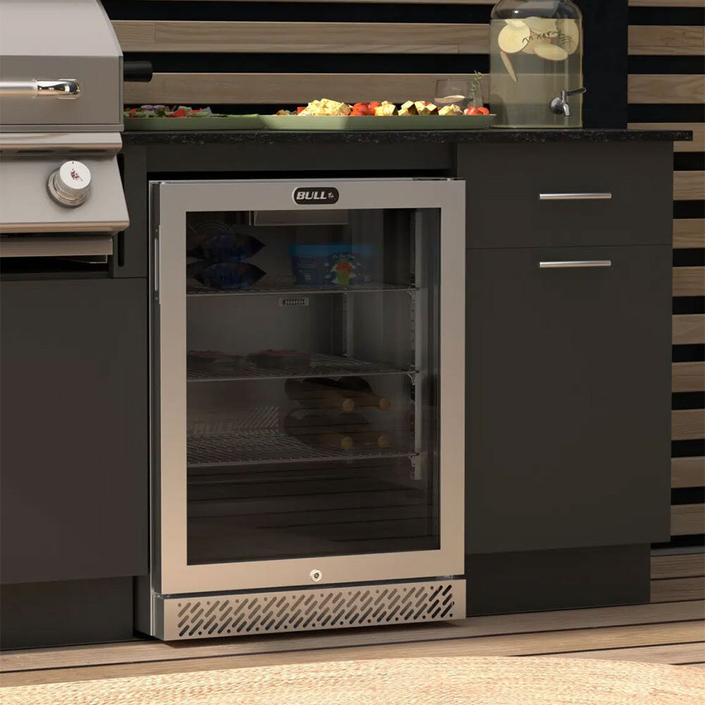 Bull Premium Outdoor Rated 4.9 cu.ft. Refrigerator with Glass Door3
