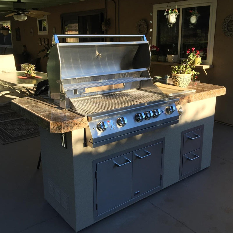 Lion Premium Grills life style