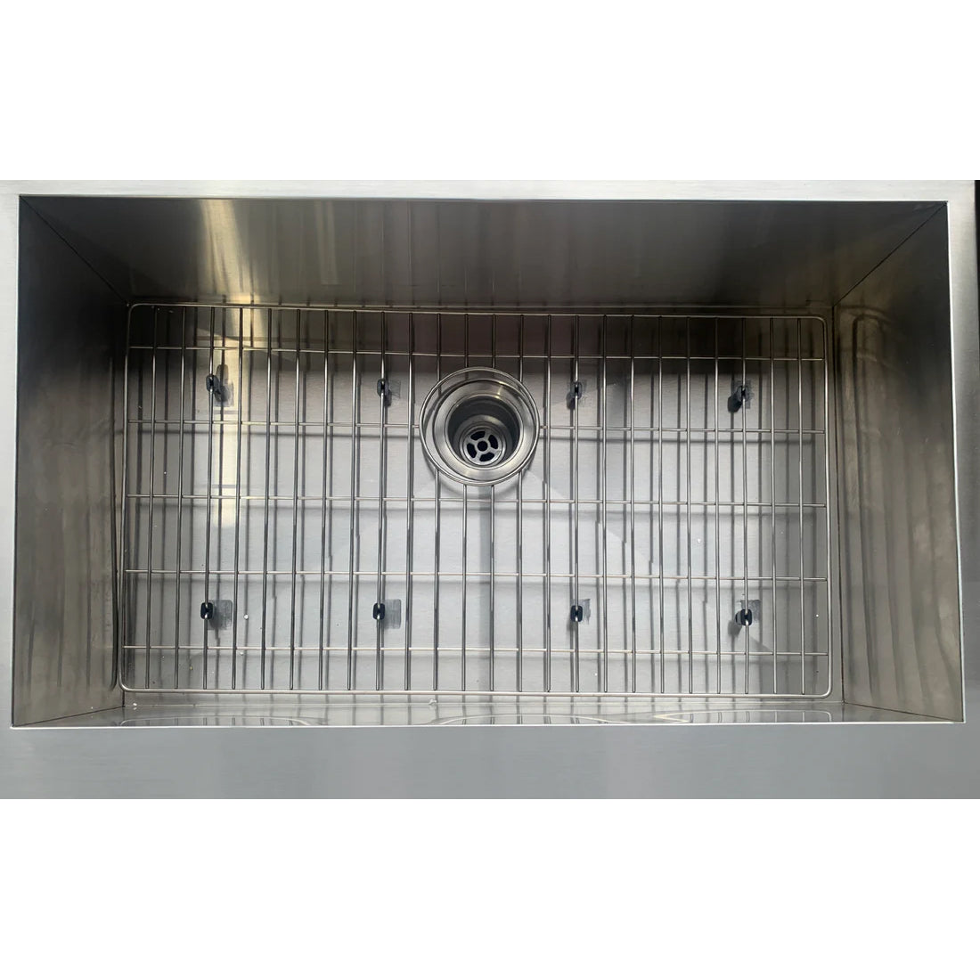 RCS 32-Inch Outdoor Farm House Sink 9