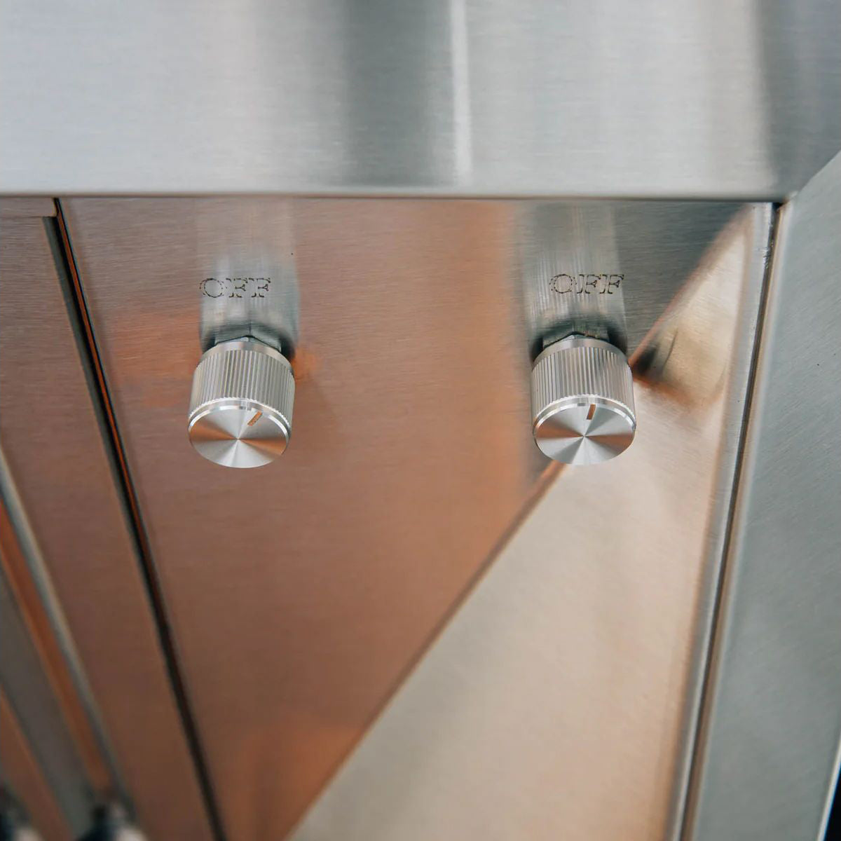 Summerset 36-Inch Outdoor Rated Vent Hood with 1000 CFM Motor and Mounting Bracket5