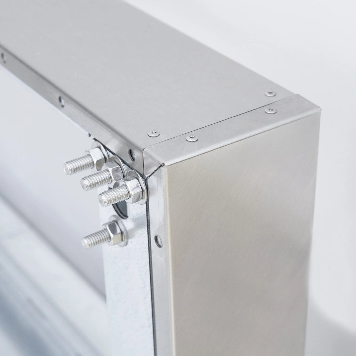 Summerset 8" Spacer Bracket for 36" Vent Hood, mounting detail