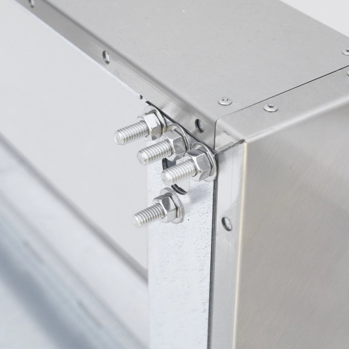 Summerset 4" Spacer Bracket for 42" Vent Hood, mounting detail close-up