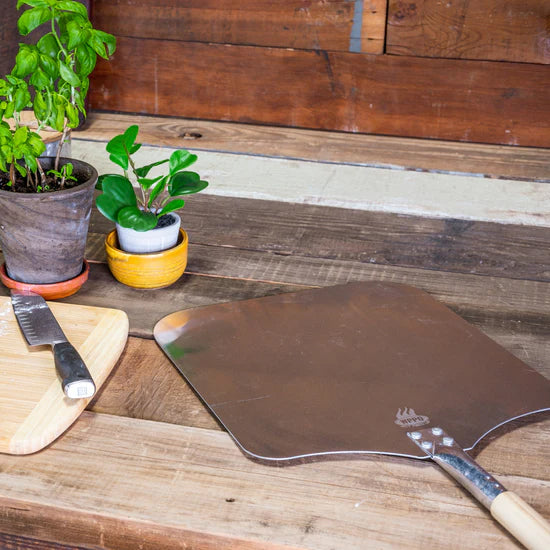 WPPO Traditional Aluminum Long Handle Pizza Peel Lifestyle