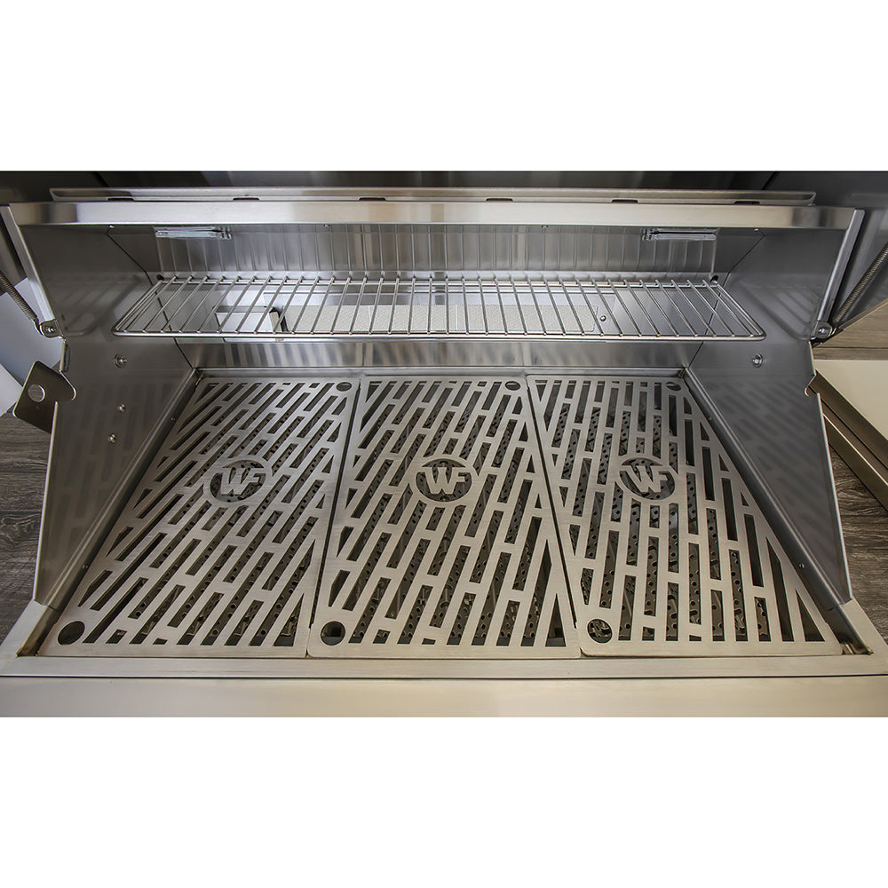 Wildfire Outdoor Living The Ranch Pro Grates with logo